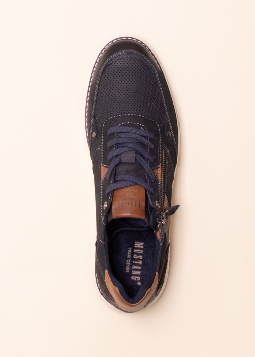 Кроссовки Mustang