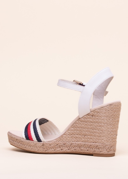 Tommy Hilfiger kingad