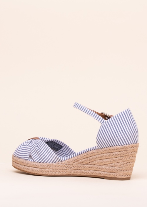 Tommy Hilfiger lahtised kingad