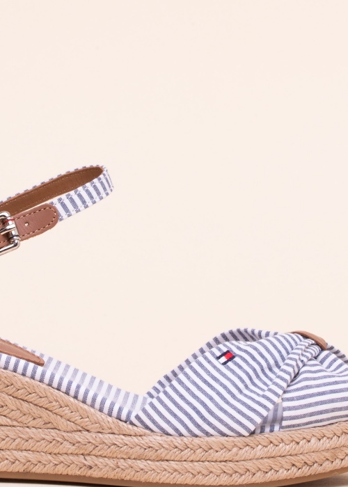 Tommy Hilfiger lahtised kingad