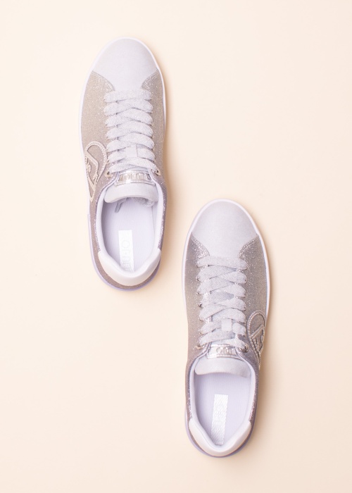 Liu-Jo tennised Silvia 82