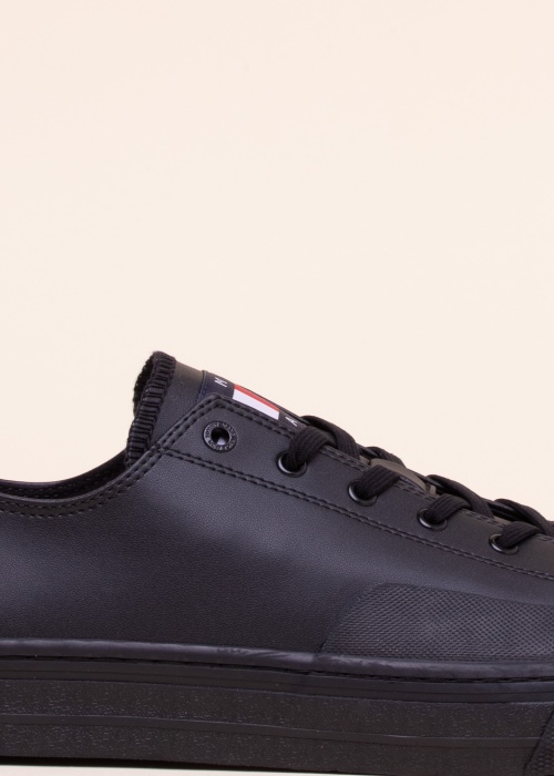 Tommy Jeans tennised