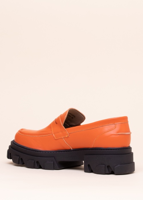 Bianco kingad Biaginny