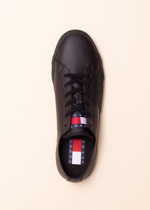 Tommy Jeans tennised