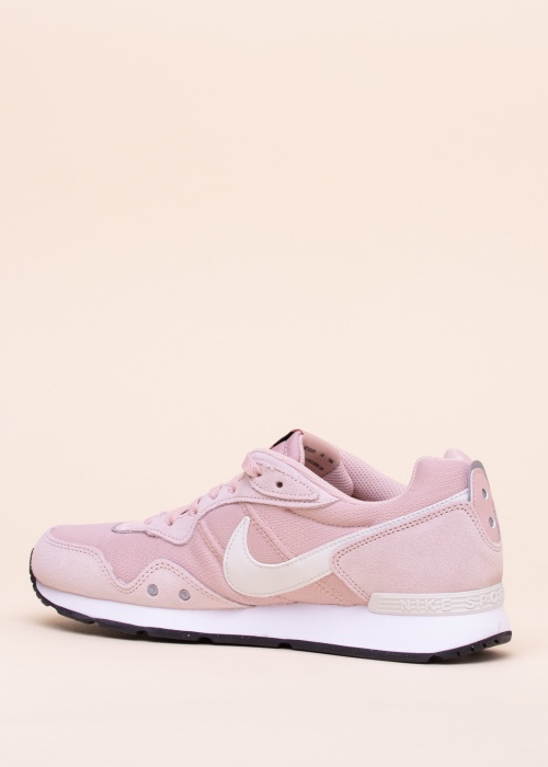 Nike vabaajajalatsid Venture Runner