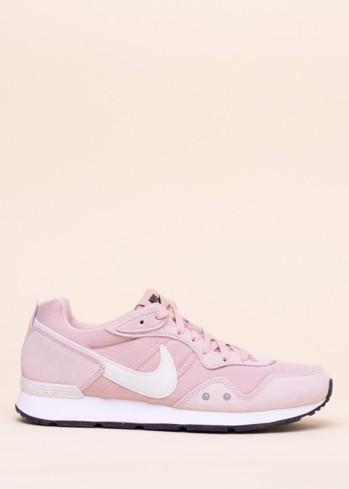 Nike vabaajajalatsid Venture Runner