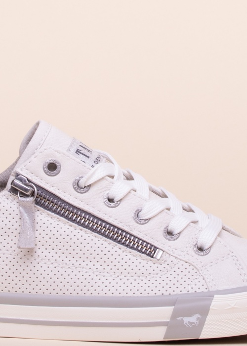 Тенниски Mustang