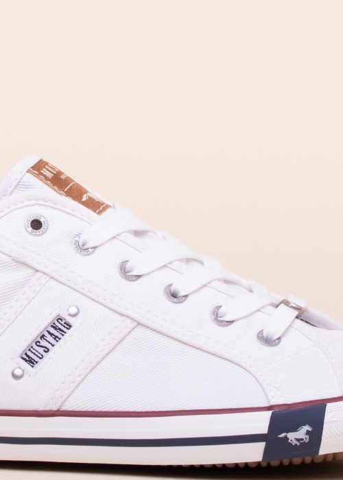 Тенниски Mustang