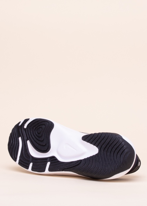 Тренировочные кроссовки Legend Essential 3 Nn Nike