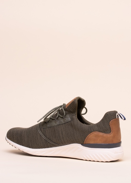 Кроссовки Mustang