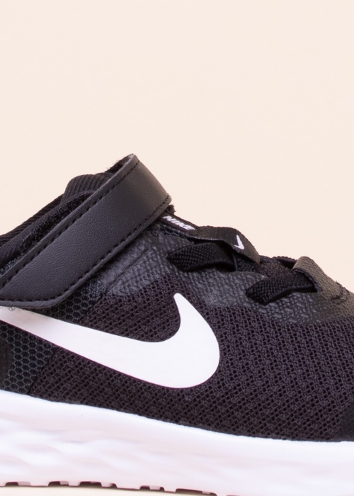 Nike jooksujalatsid Revolution 6