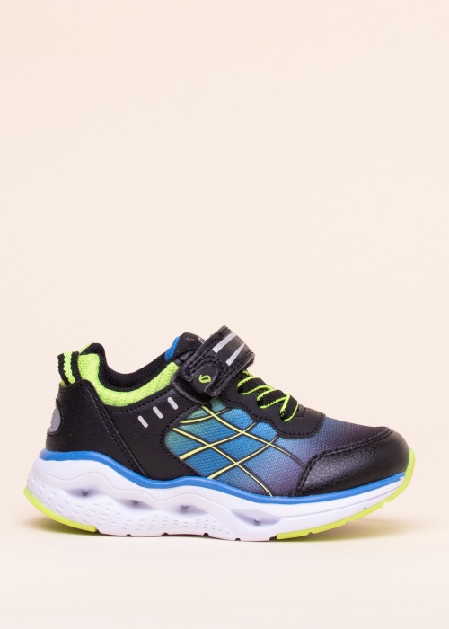 Leaf vilkuvad vabaajajalatsid Samset