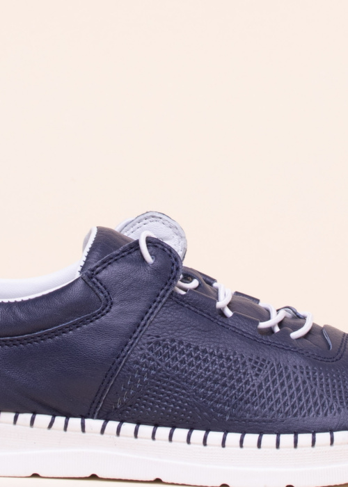 Кроссовки Cosmos