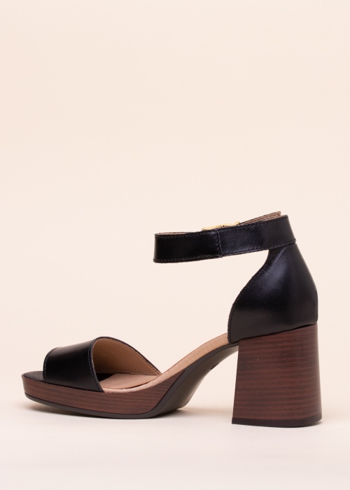 Босоножки Bullboxer