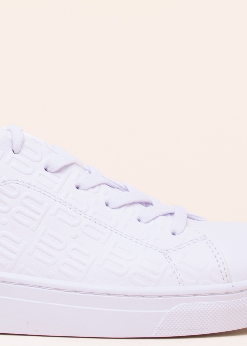 Bagatt tennised Elea