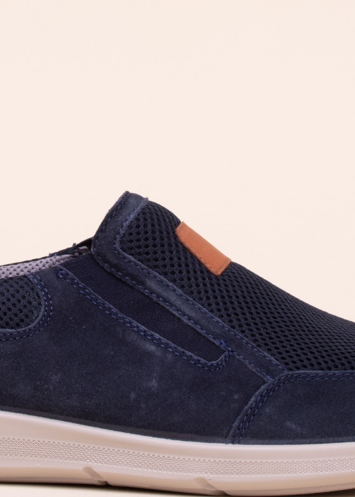 Jomos vabaajajalatsid