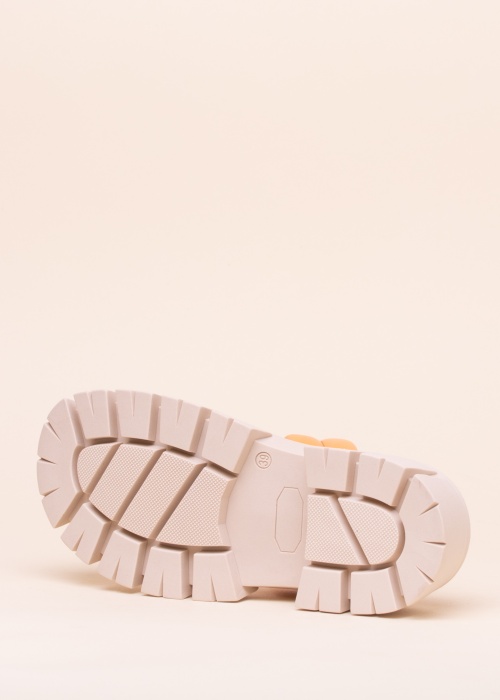 Ten Points kingad Serena