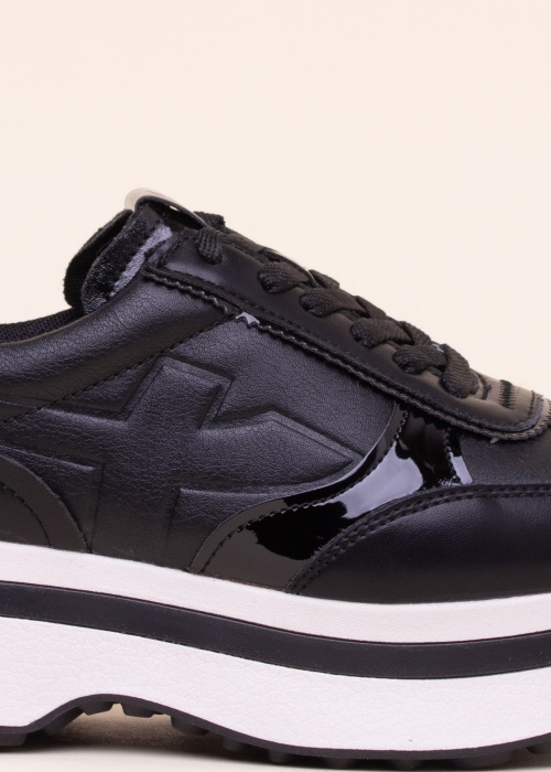 Кроссовки Tamaris