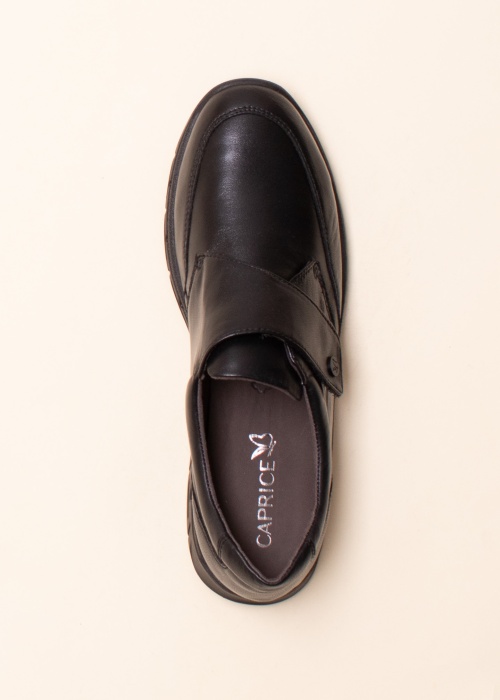 Кроссовки Caprice