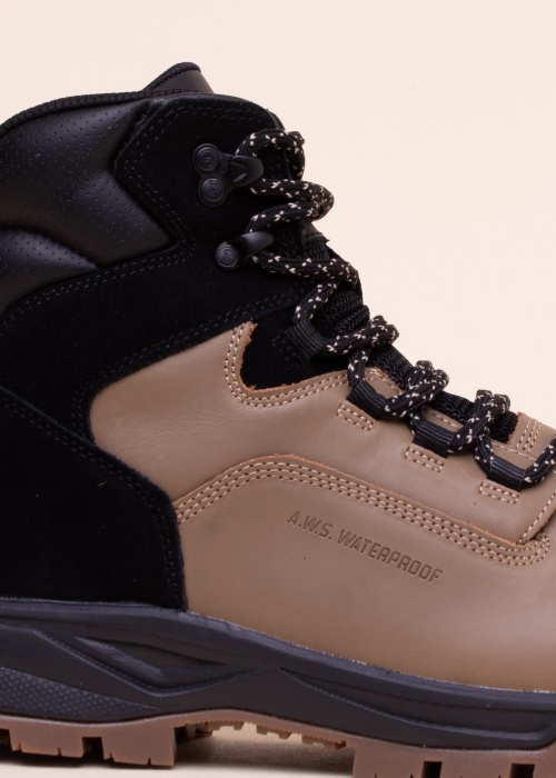 Походные сапоги Anabar Icepeak