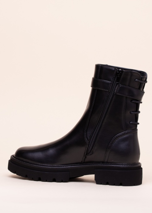 Only poolsaapad Trinity-6