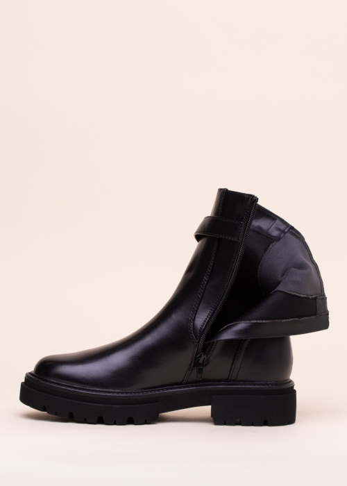 Only poolsaapad Trinity-6