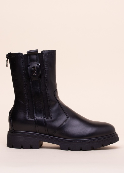 NeroGiardini poolsaapad