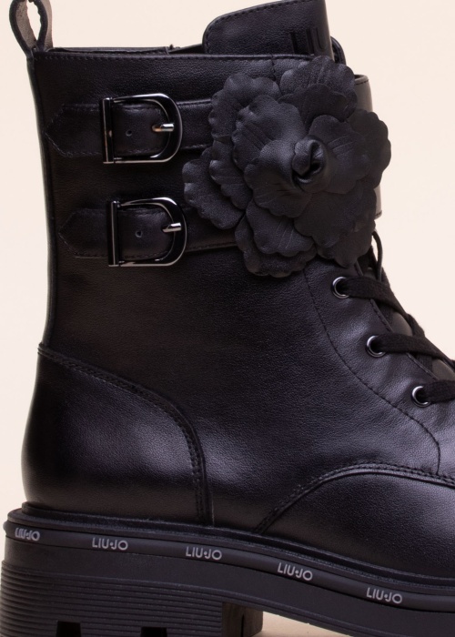 Liu-Jo poolsaapad Taylor 626