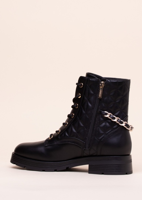 Guess poolsaapad Xenia