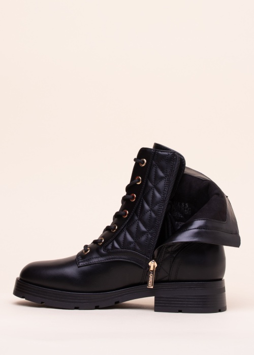 Guess poolsaapad Xenia