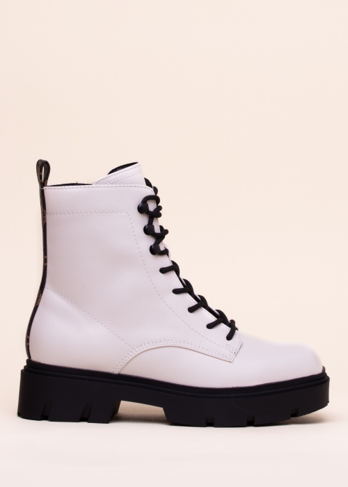 Guess poolsaapad Ramsay