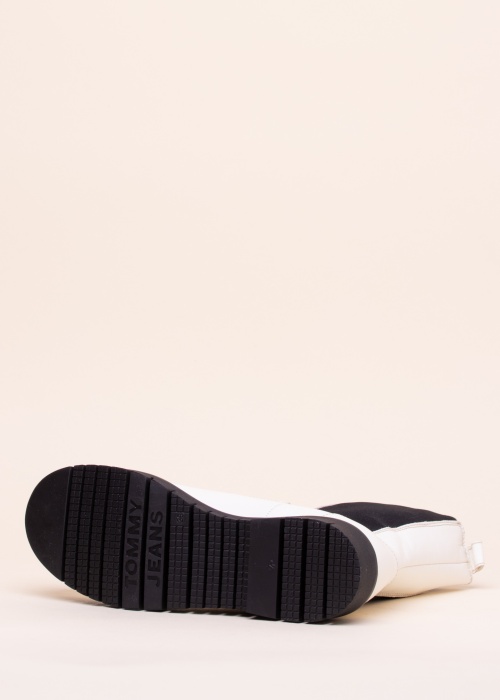 Tommy Jeans poolsaapad