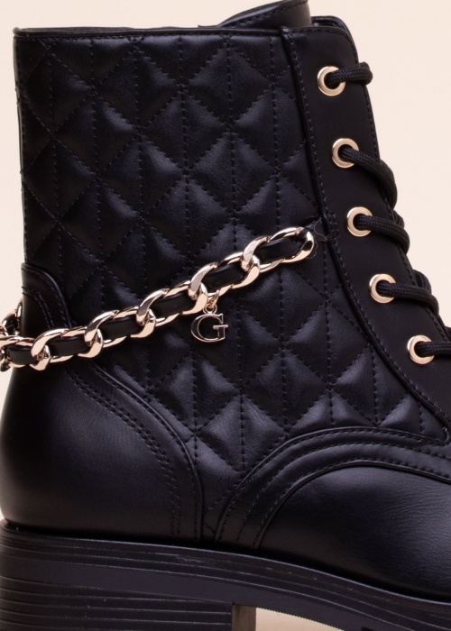 Guess poolsaapad Xenia