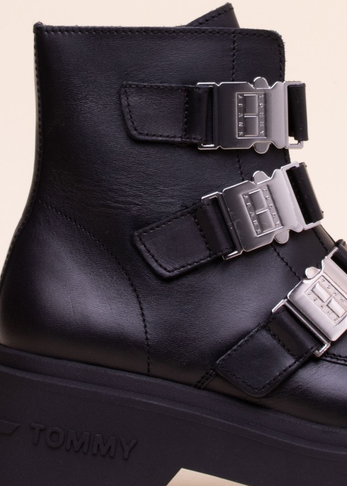 Tommy Jeans poolsaapad