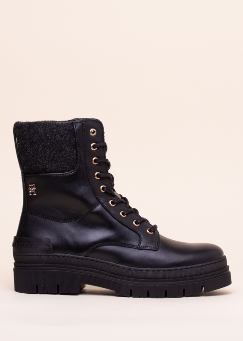 Tommy Hilfiger poolsaapad