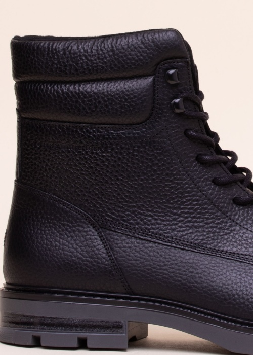 Tommy Hilfiger poolsaapad