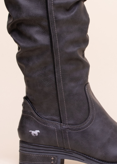 Сапоги Mustang