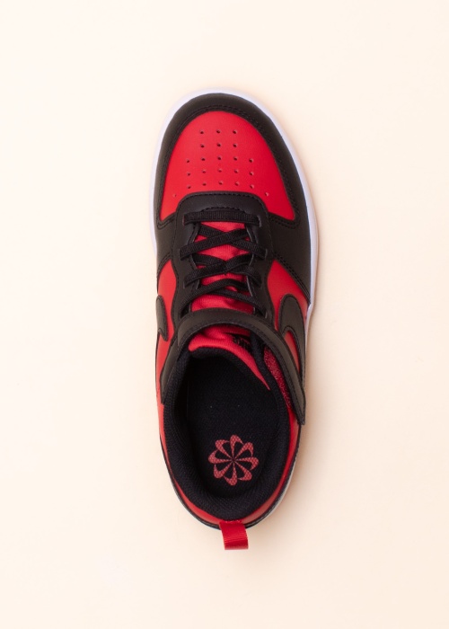 Nike tennised Court Borough