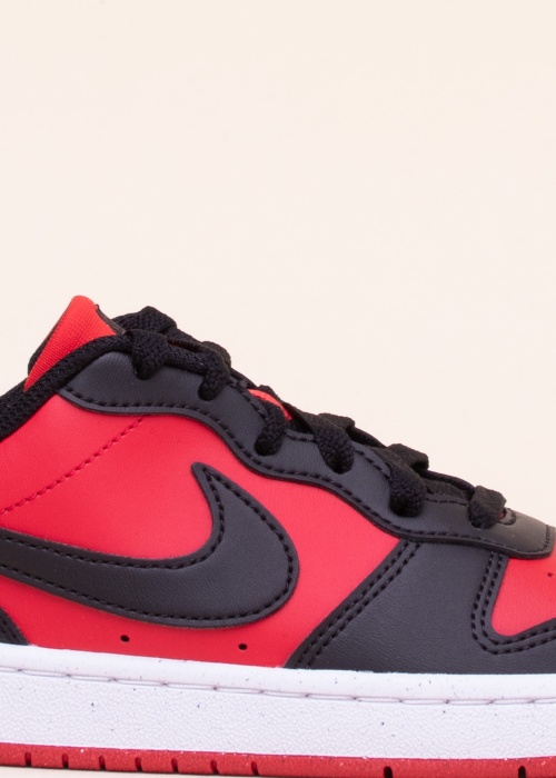 Nike tennised Court Borough