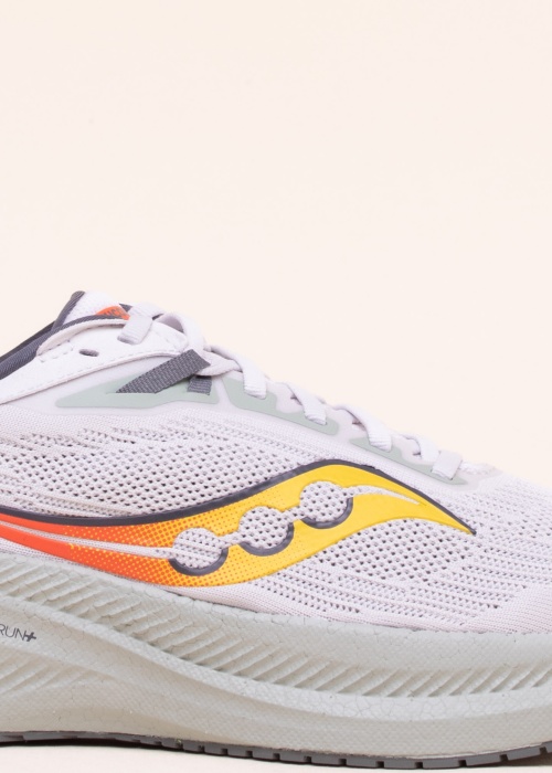 Беговые кроссовки Triumph 21 saucony