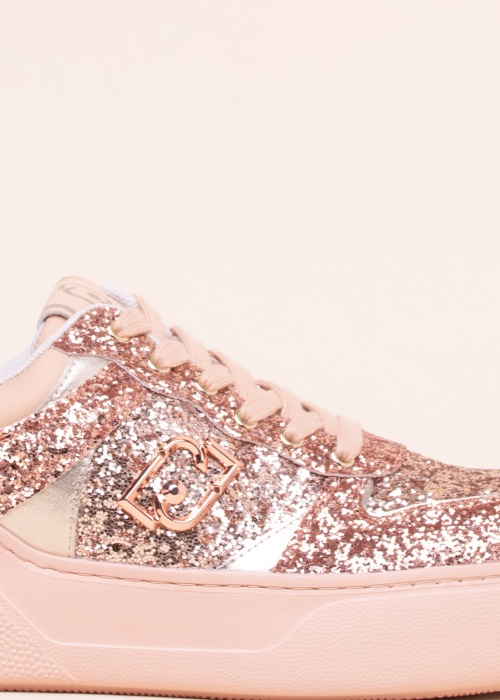 Liu-Jo tennised Tami 02