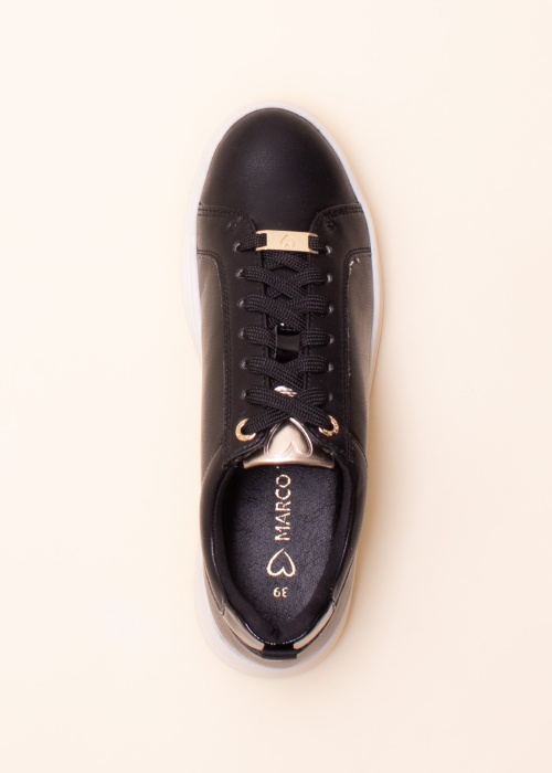 Marco Tozzi tennised