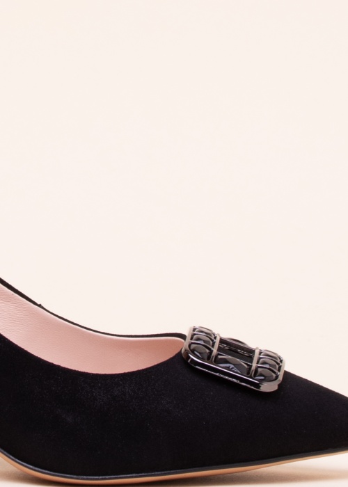 Loretta Vitale kingad