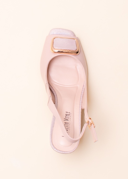 Loretta Vitale kingad