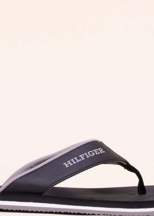 Tommy Hilfiger plätud