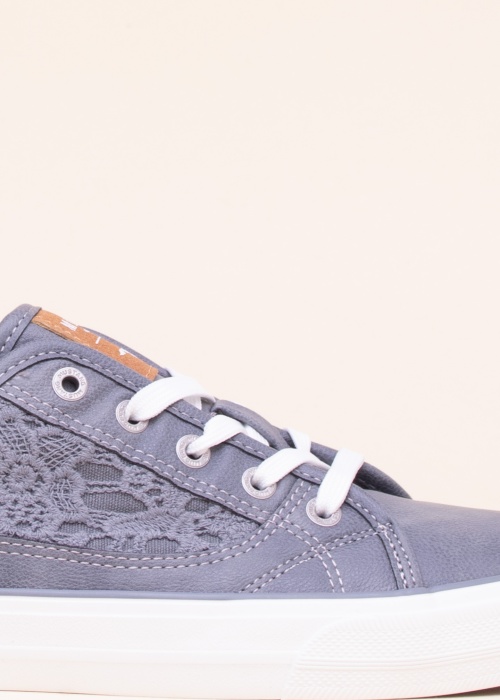 Тенниски Mustang