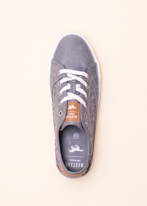 Тенниски Mustang