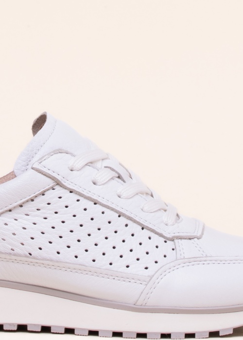 Кроссовки Caprice