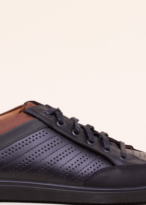 Кроссовки Jomos