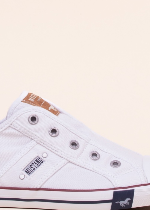 Тенниски Mustang